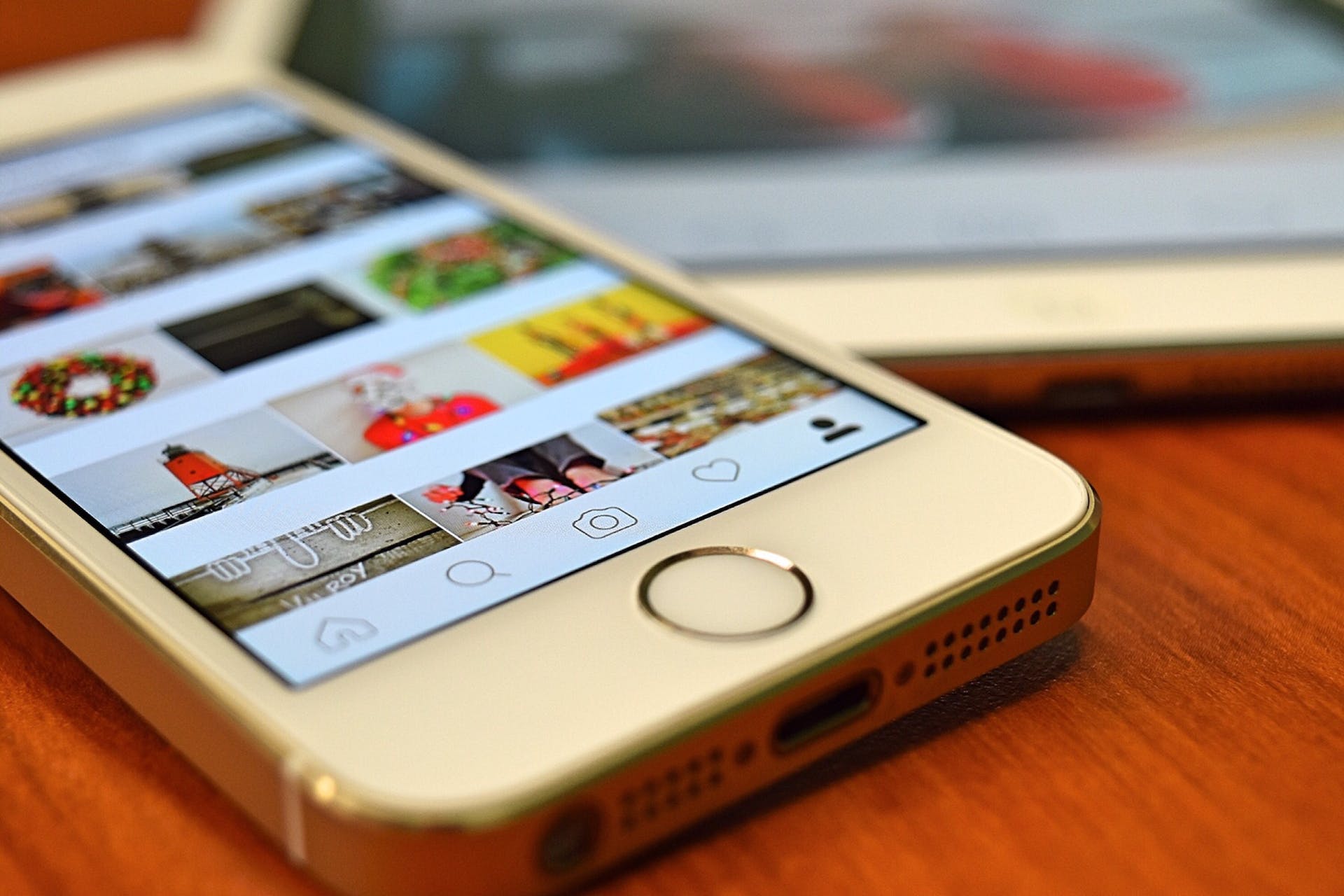 This article provides an overview of aesthetic captions for Instagram, including types, tips, and examples.